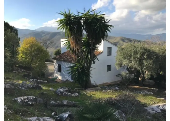 Sunny Hillside Casita In Guaro