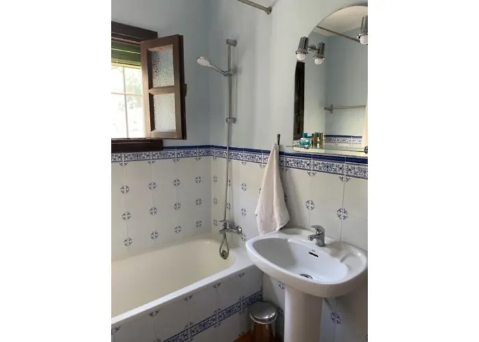 Sunny Hillside Casita In Appartamento Guaro